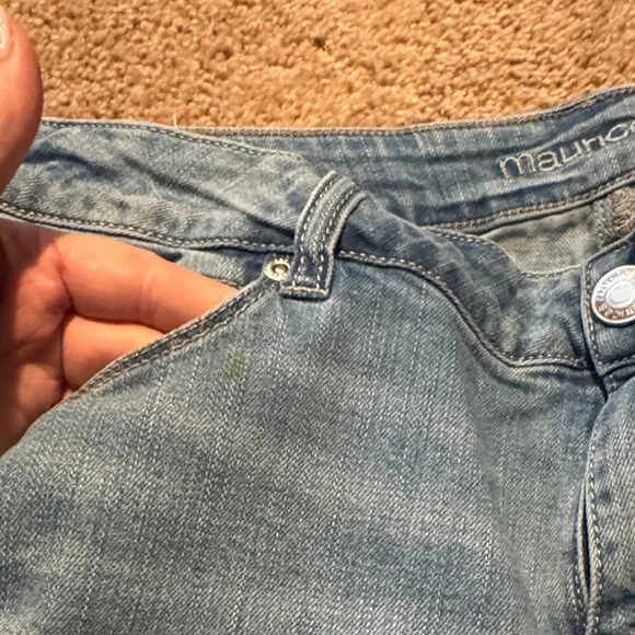 Blue Women's Pearl Detail Capri - Picture 3 of 10